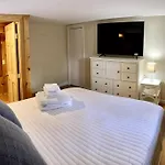Historic Corner Apartment With Patio & Off Street Parking
