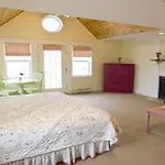Inn On Peaks Island