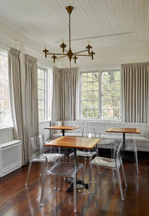 Blind Tiger - Danforth Street 4* Portland