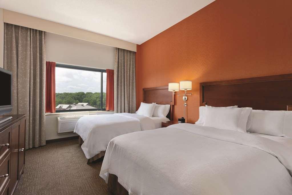 Hotel Embassy By Hilton Maine 4*