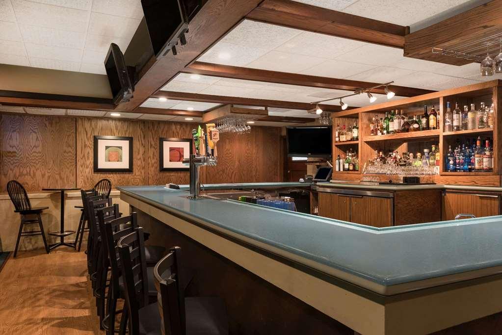 Ramada Plaza By Wyndham Hotel 3*