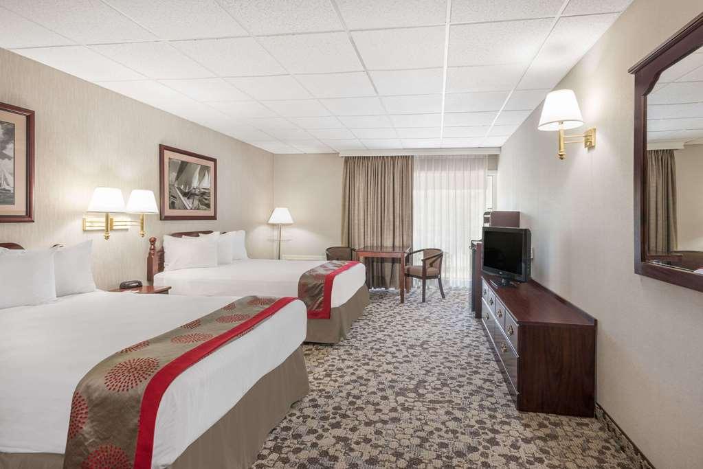 Ramada Plaza By Wyndham