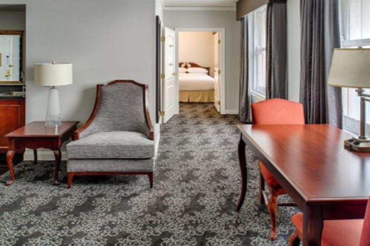 Embassy By Hilton Maine 4*