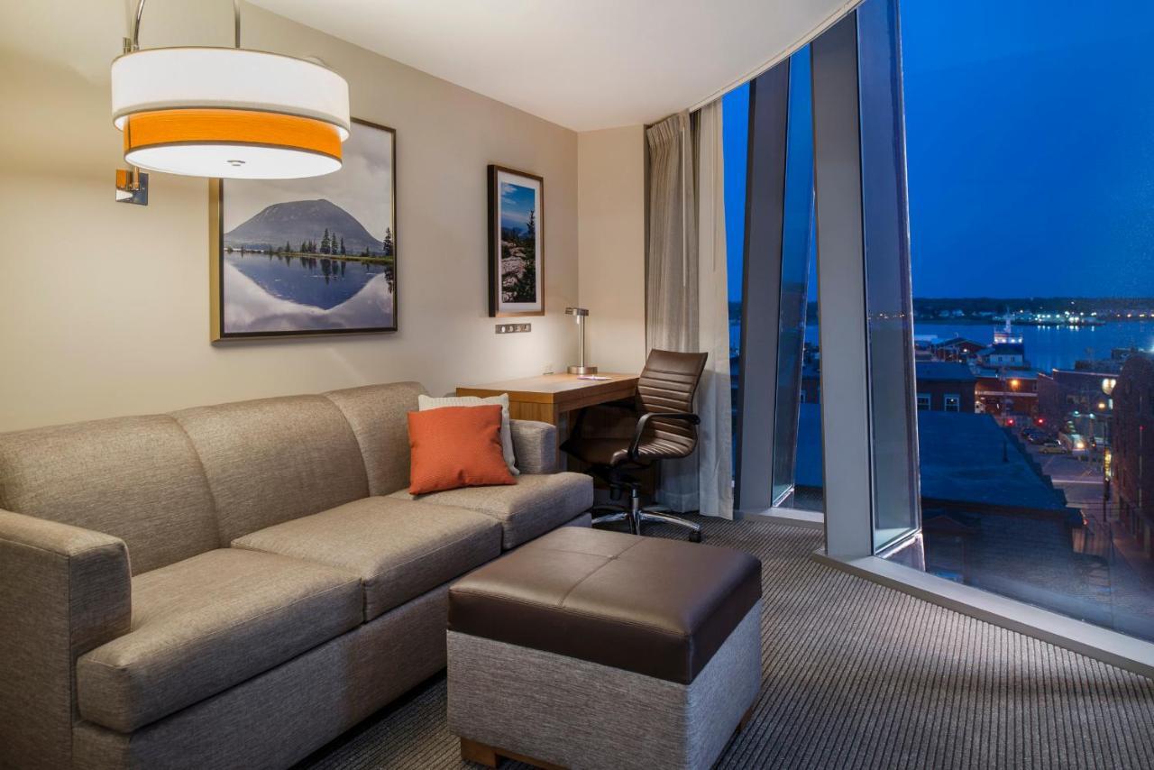 Hotel Hyatt Place Downtown - Old Port Square