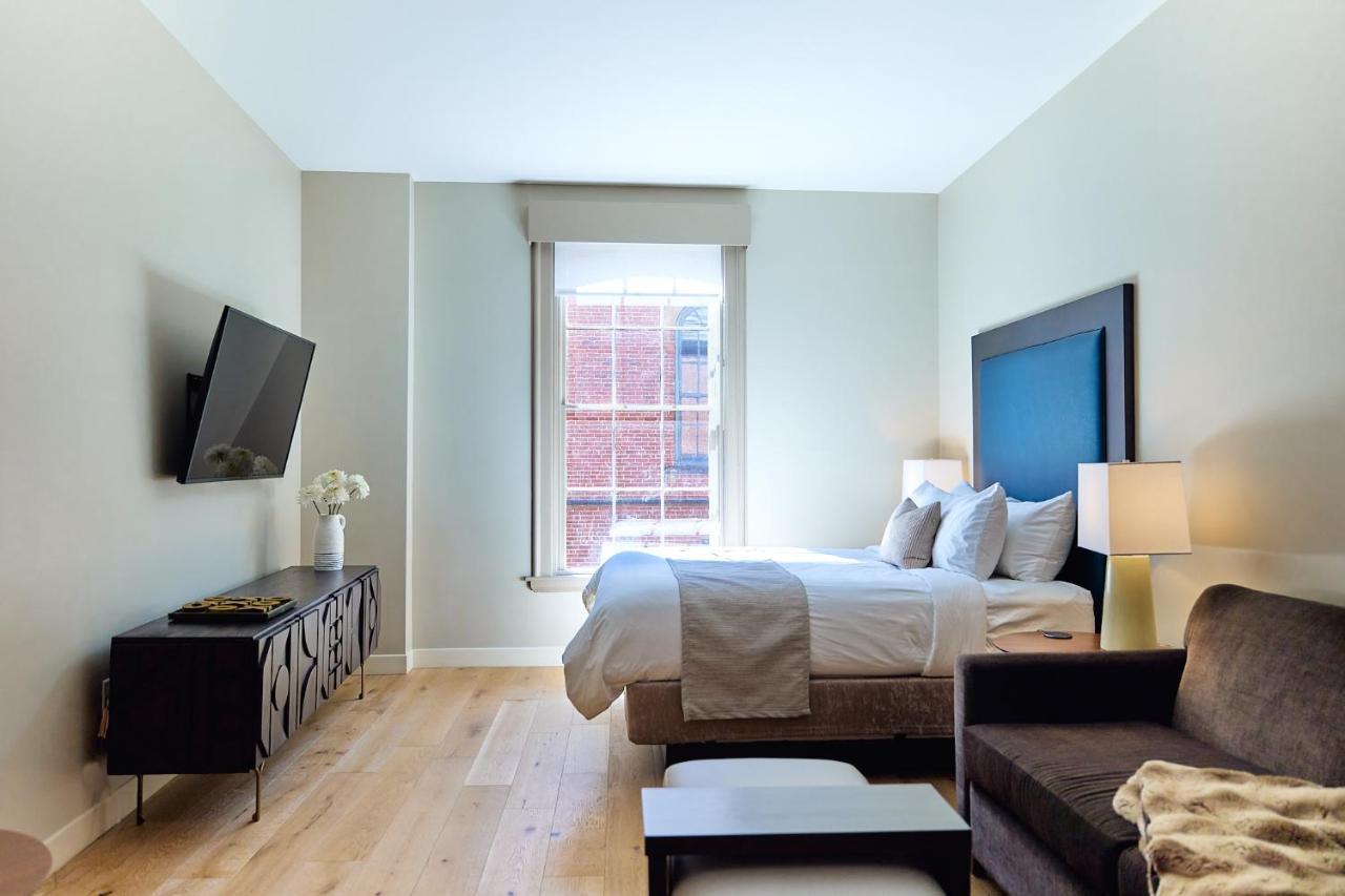 The Docent's Collection Aparthotel 3*