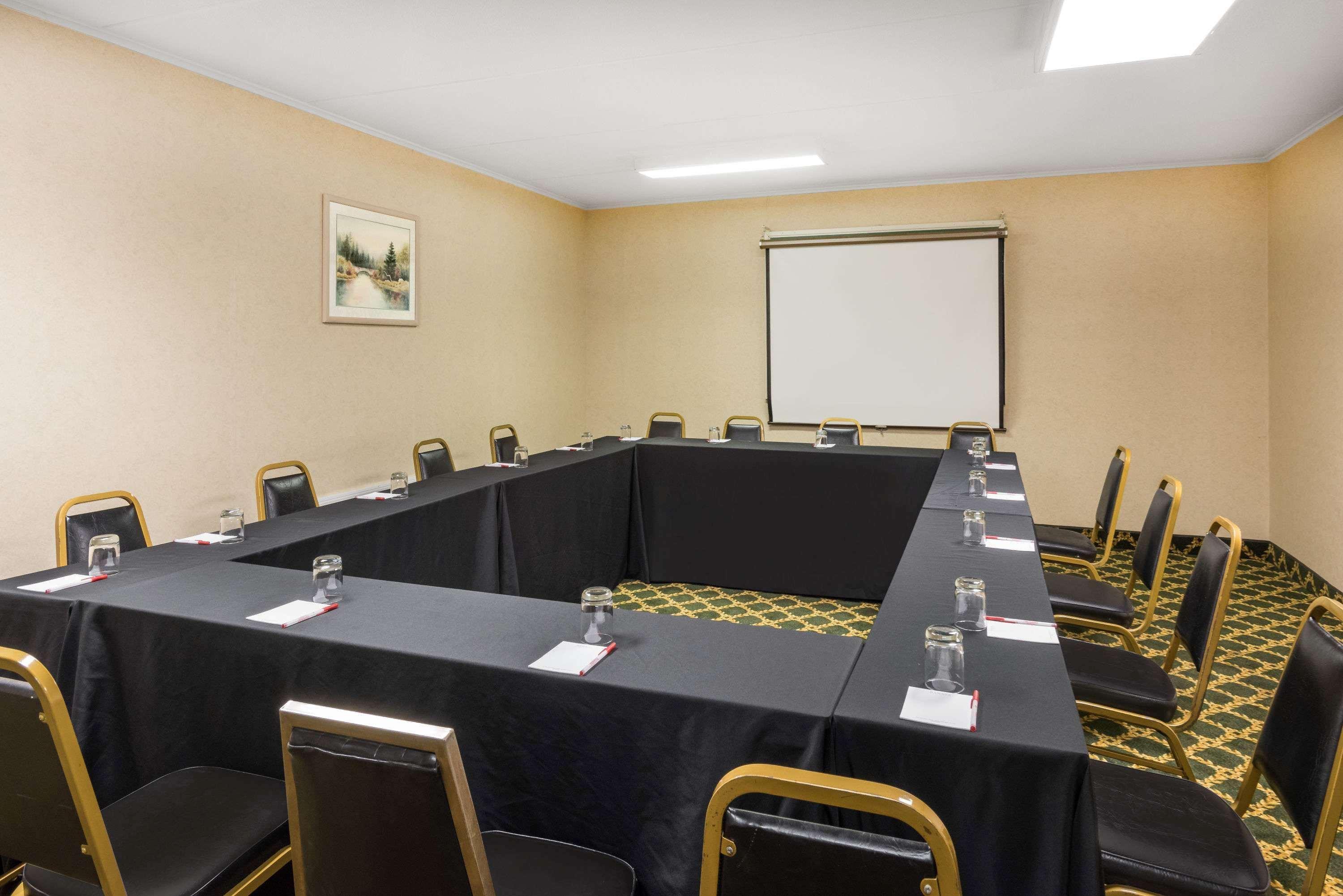 Ramada Plaza By Wyndham Hotel Portland