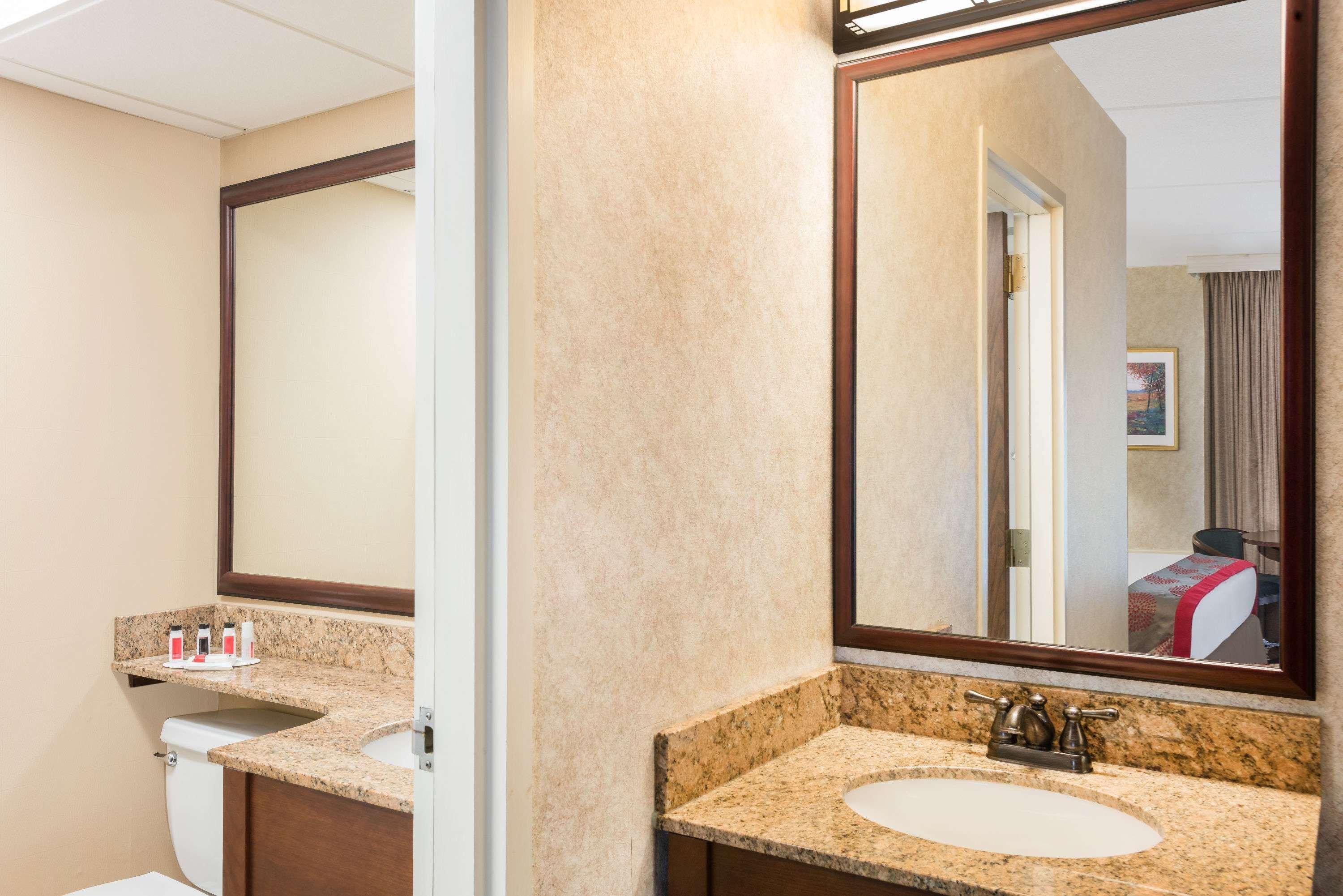 Ramada Plaza By Wyndham Hotel 3*