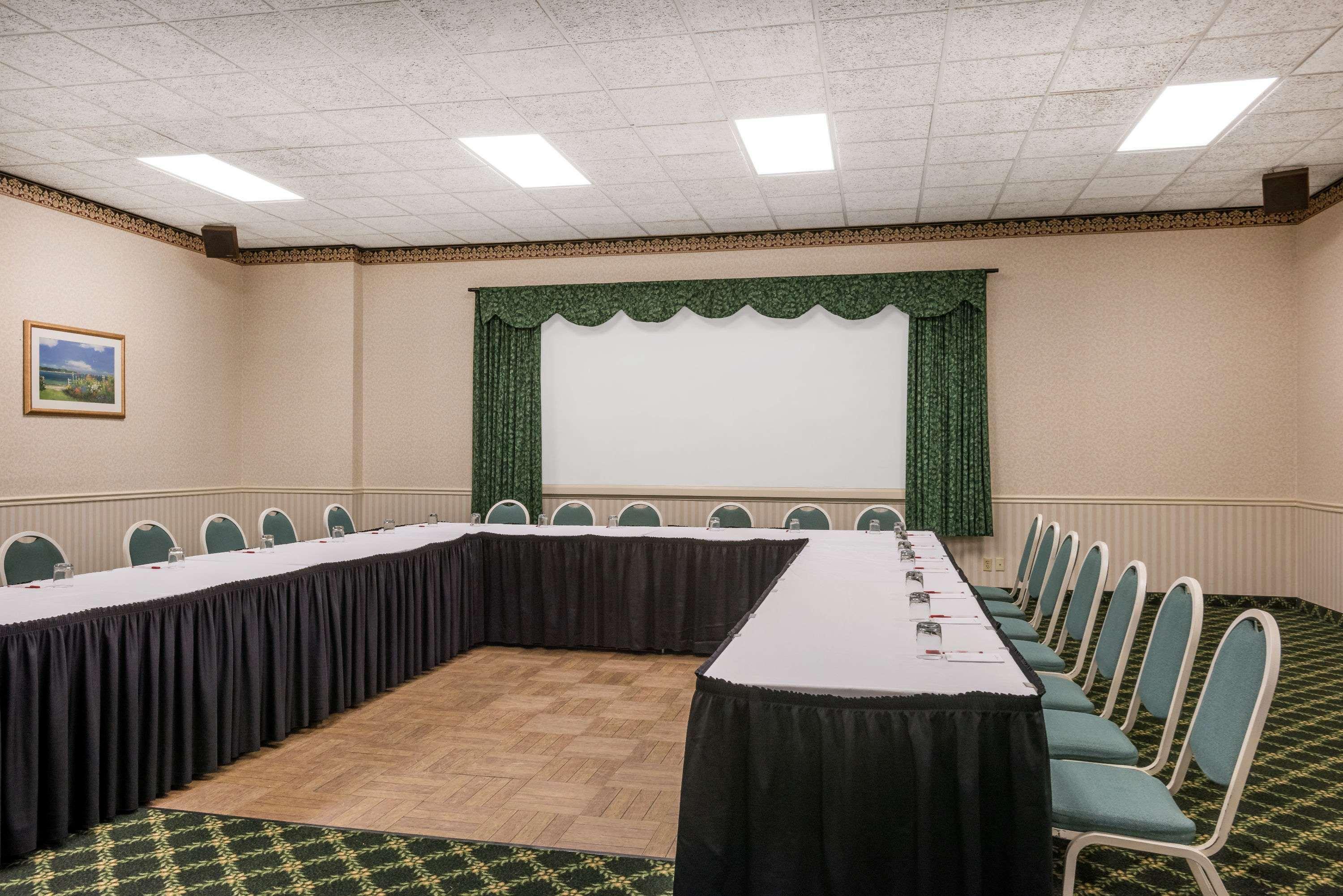 Ramada Plaza By Wyndham