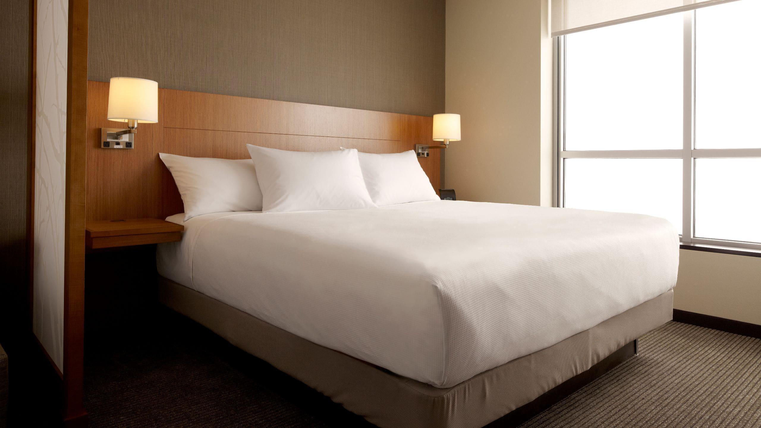 Hyatt Place Downtown - Old Port Square 3*