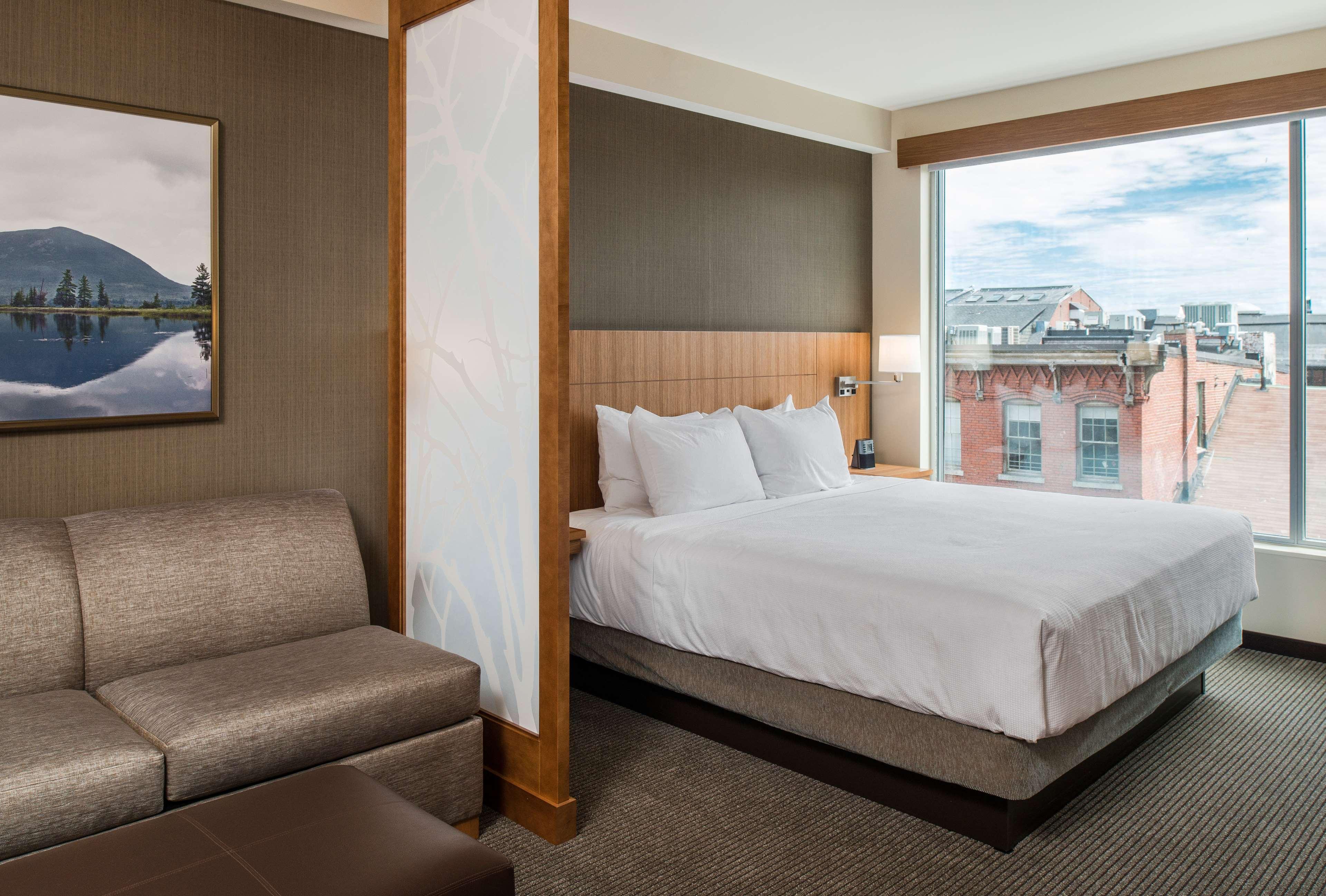Hyatt Place Downtown - Old Port Square 3*