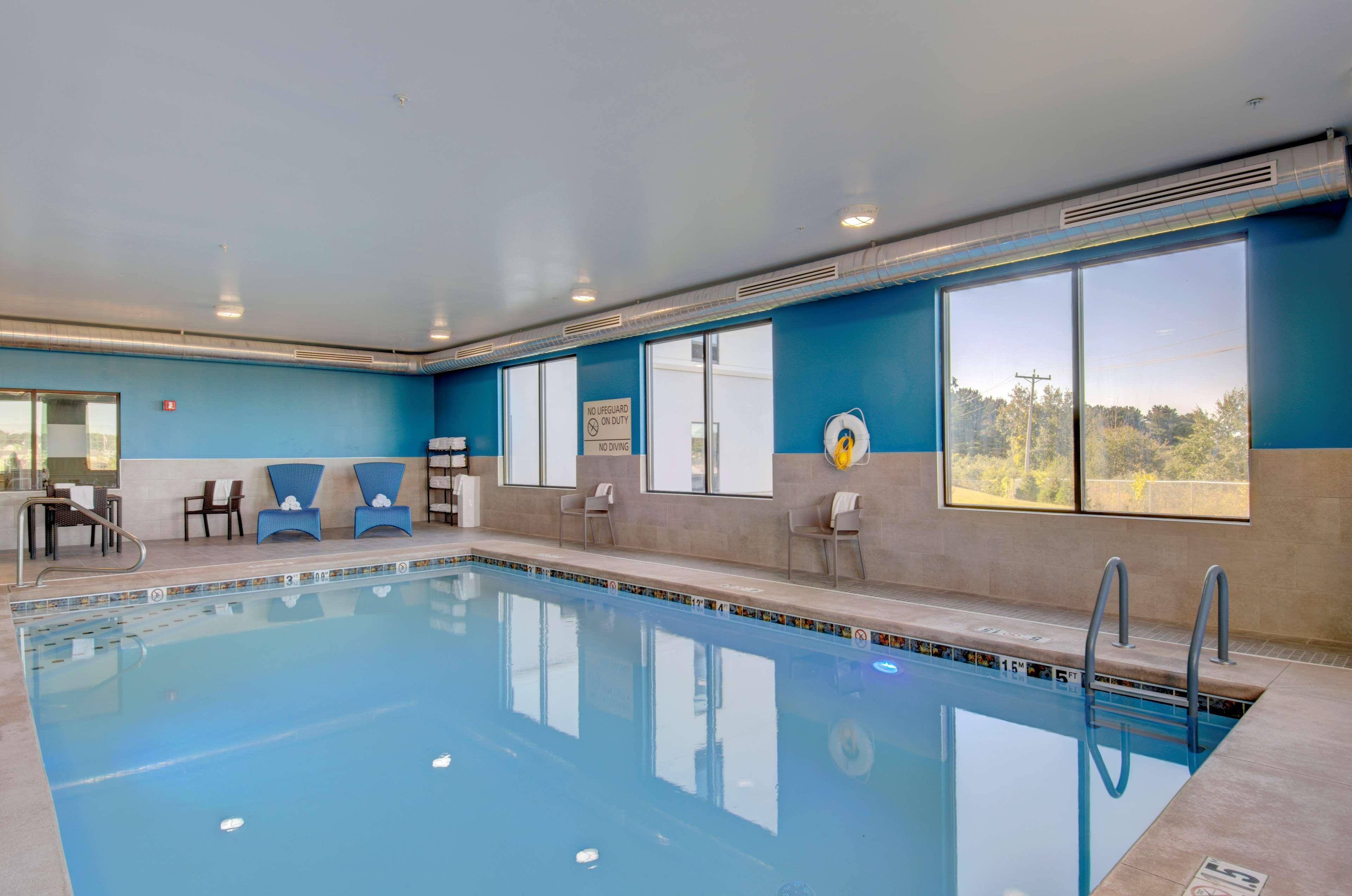 Hampton & West Hotel 3*