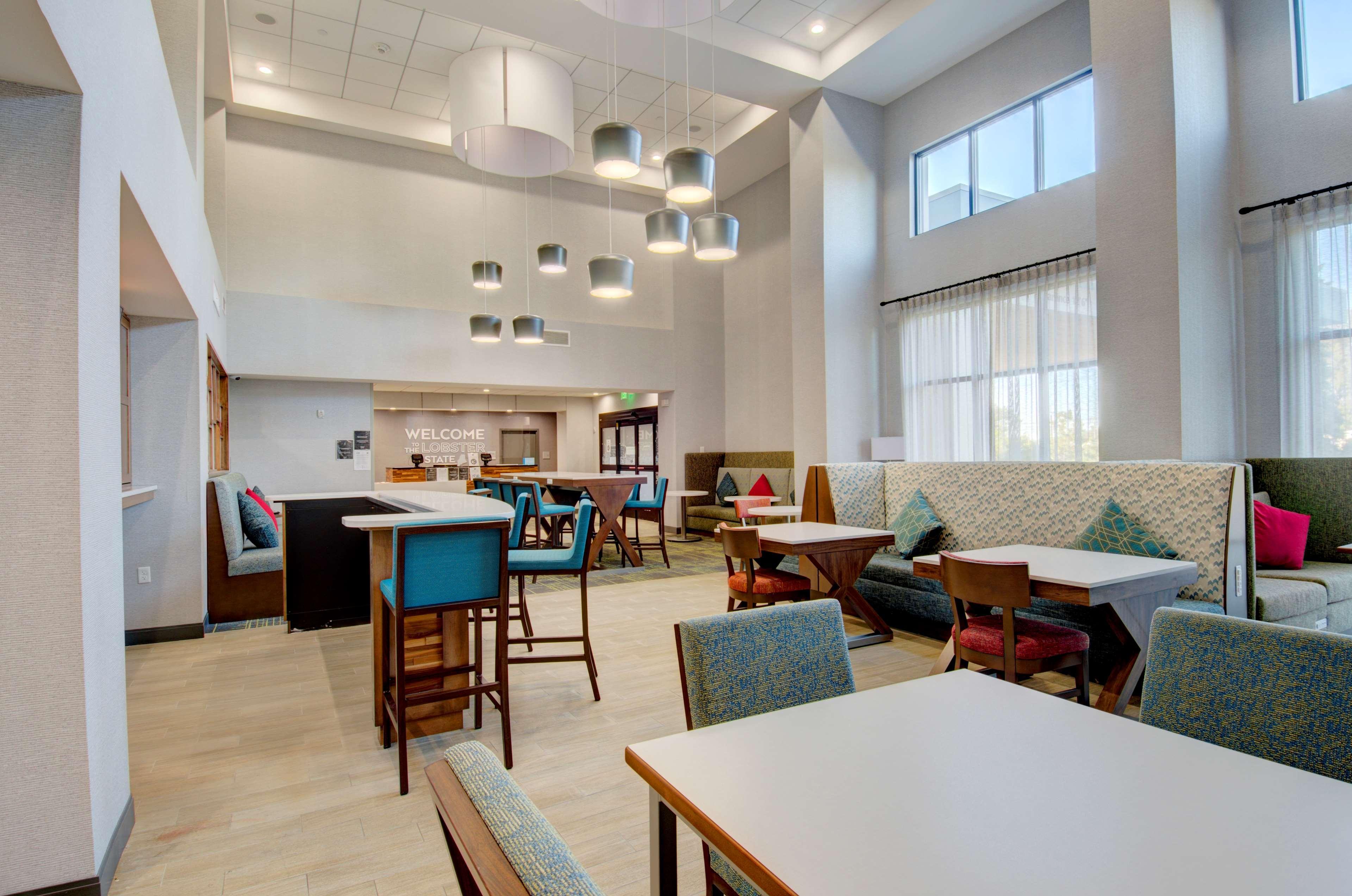 Hotel Hampton & West 3*