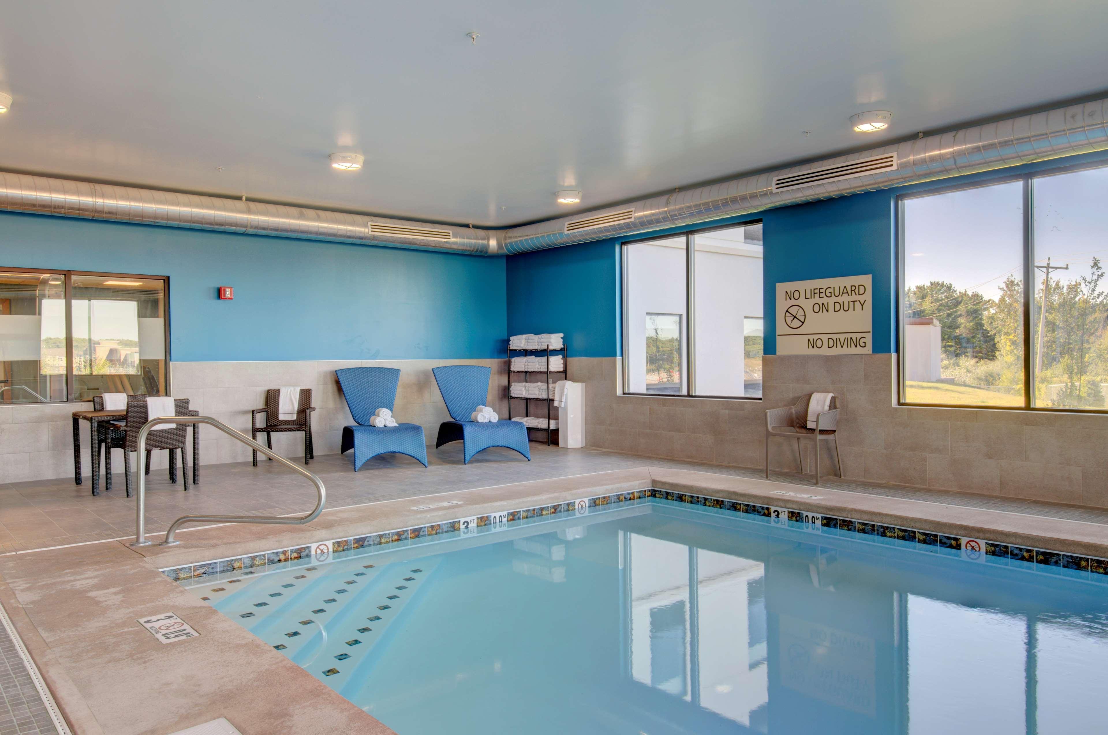 Hotel Hampton & West