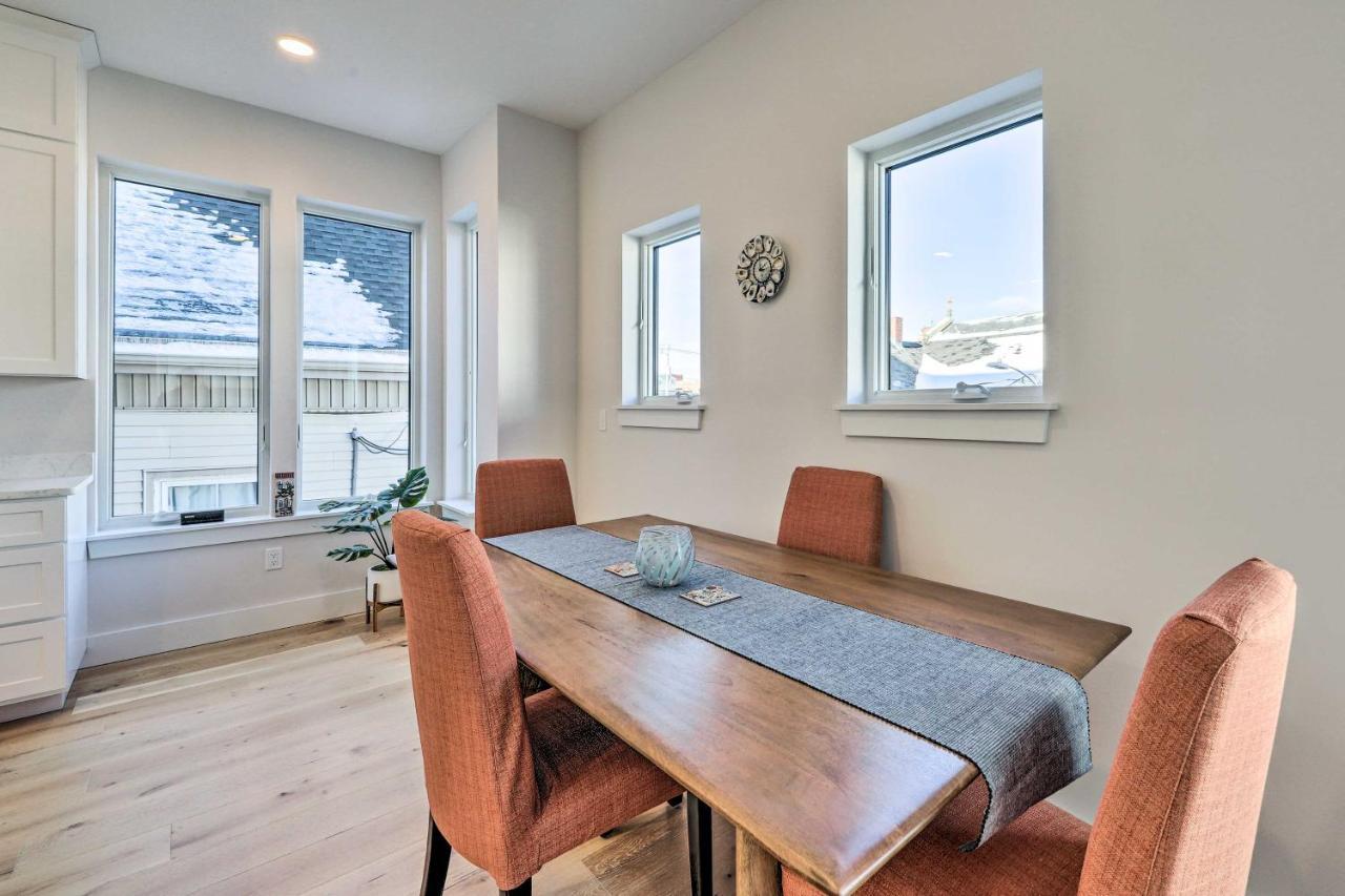 Spacious Walk Downtown! *