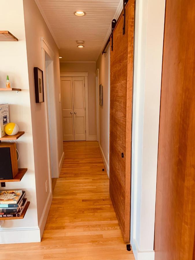 62 Views Apartment