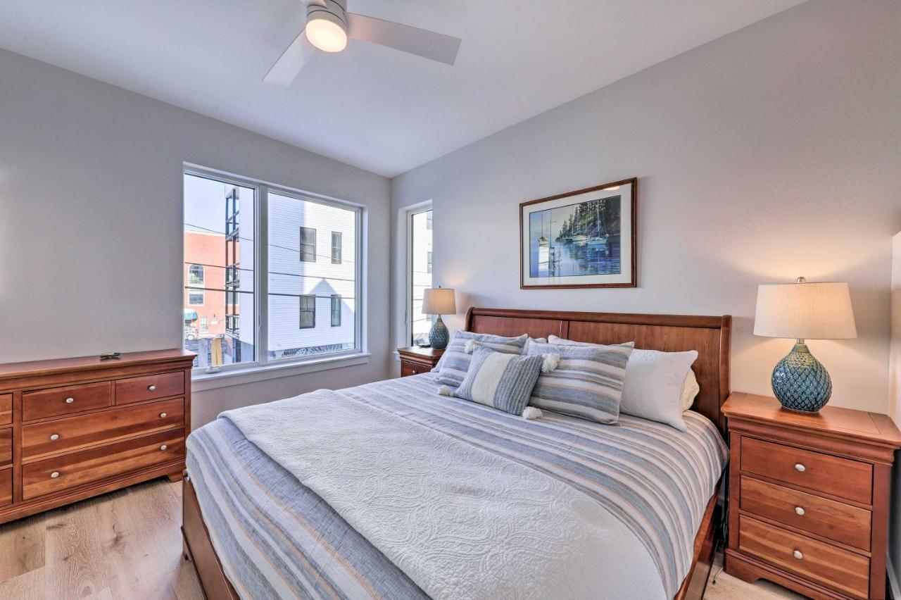 Spacious Walk Downtown! *