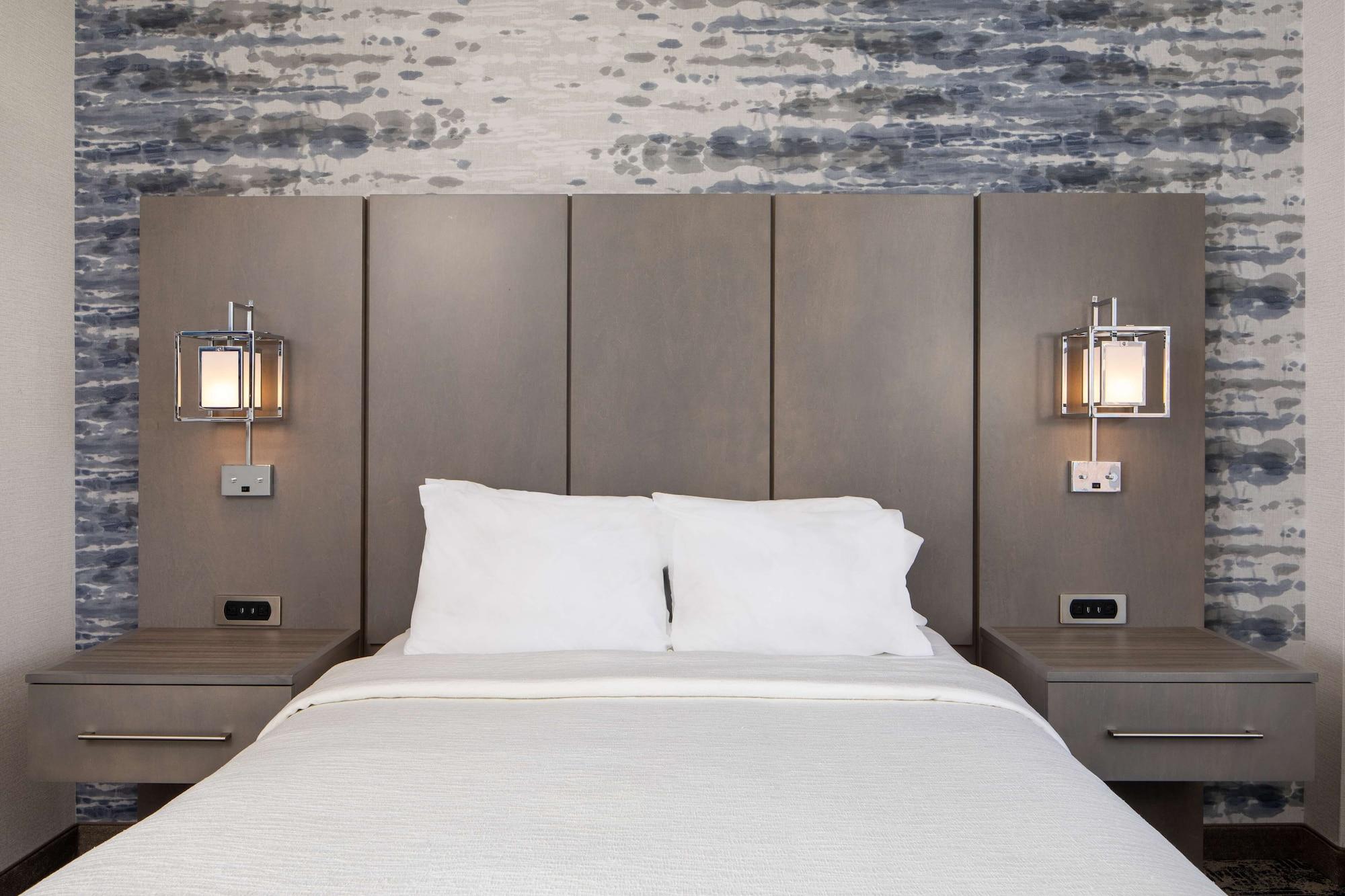 Embassy By Hilton Maine 4*