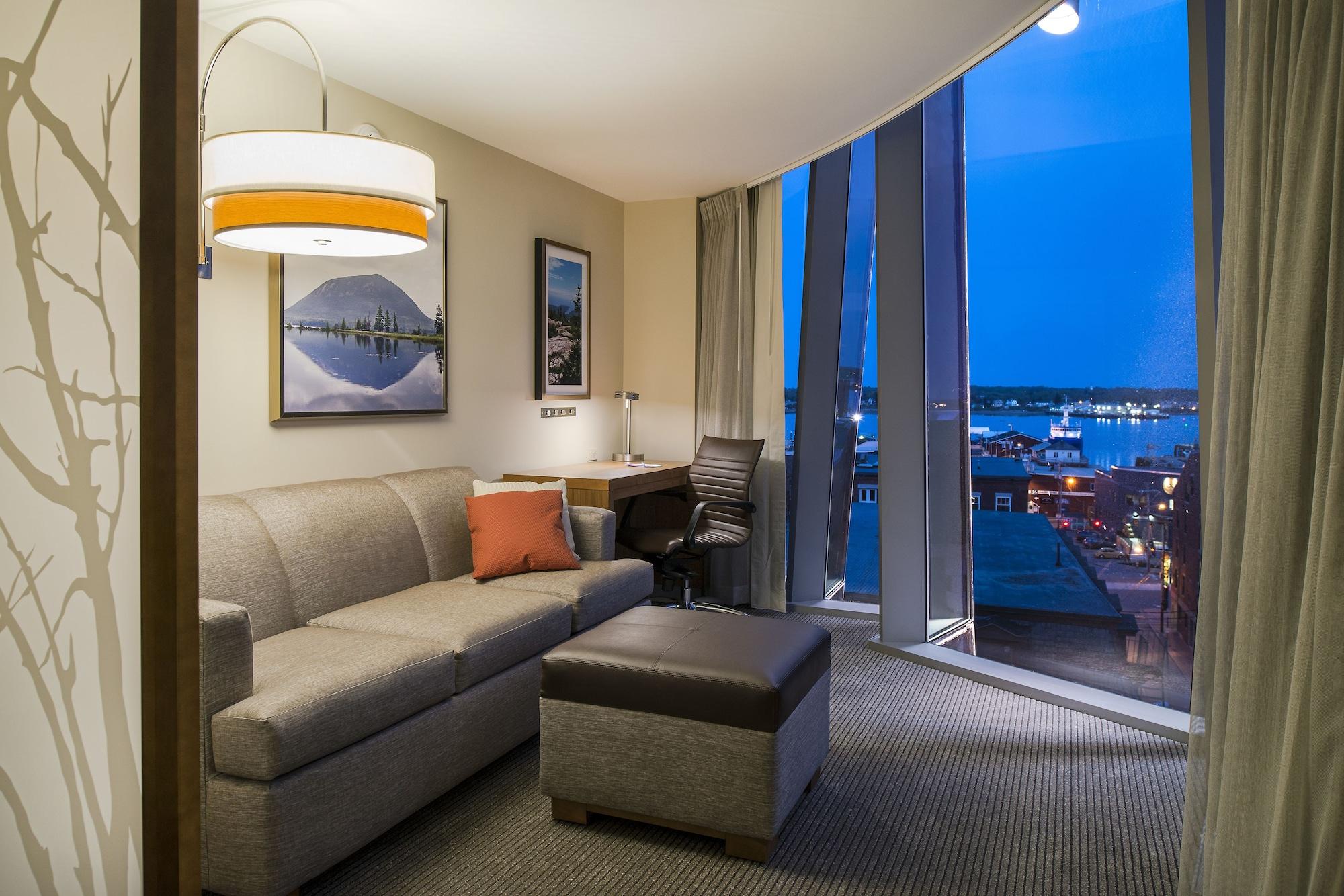 Hotel Hyatt Place Downtown - Old Port Square