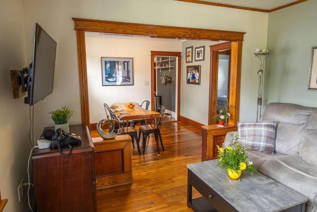 Holiday home Single Family W/ Fenced In Yard Portland