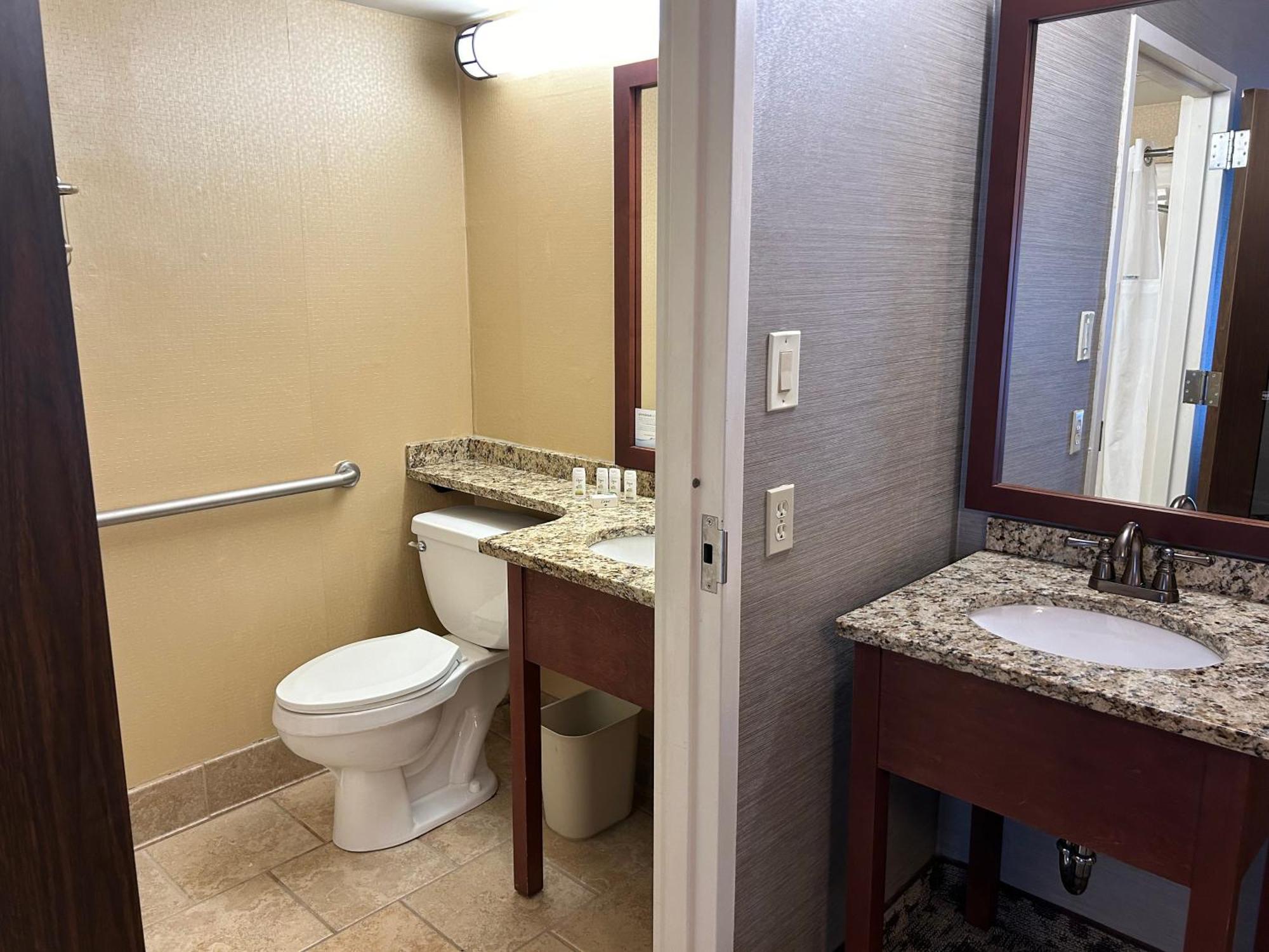 Ramada Plaza By Wyndham Hotel Portland