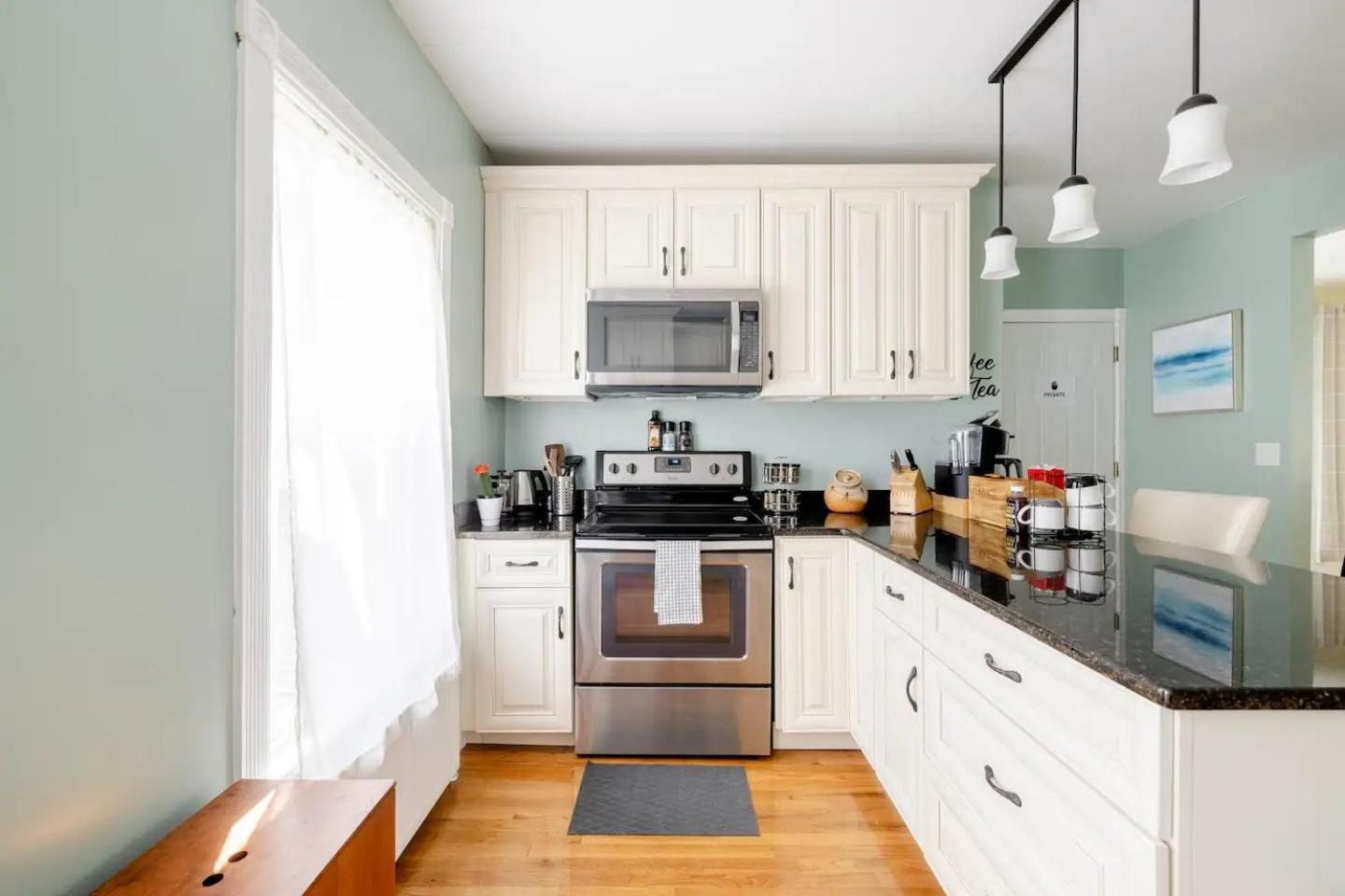Bright Spacious - 2 Bedroom 2 Ba * Portland