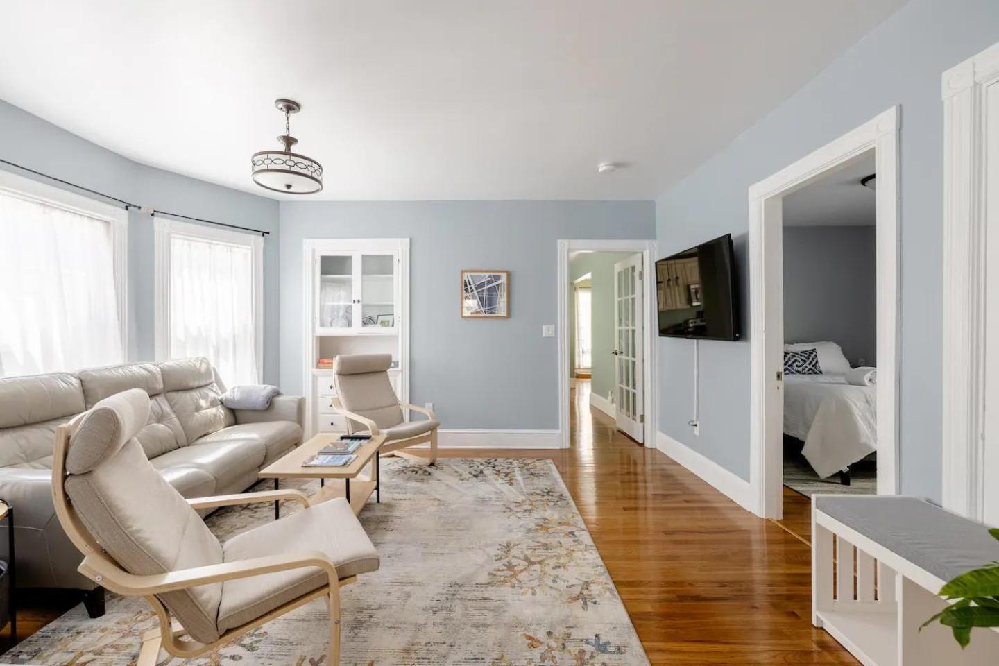Apartment Bright Spacious - 2 Bedroom 2 Ba