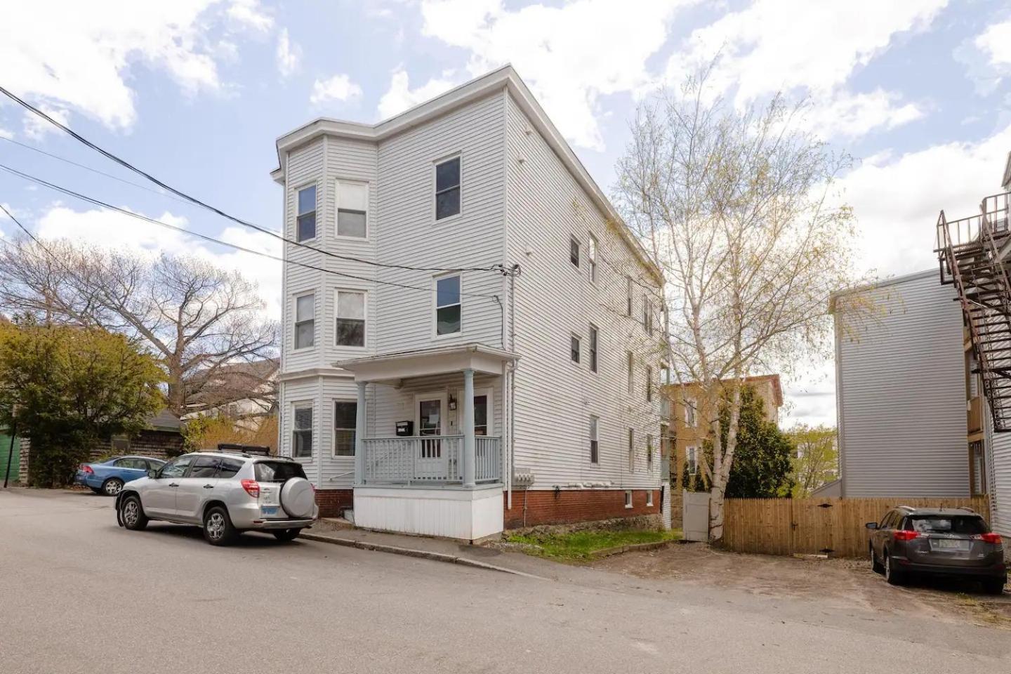 Bright Spacious - 2 Bedroom 2 Ba Apartment Portland