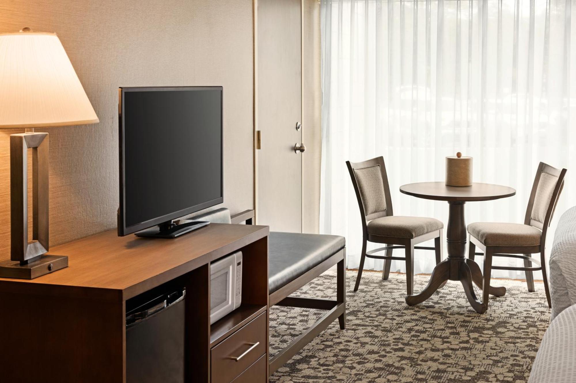 Ramada Plaza By Wyndham Hotel 3*