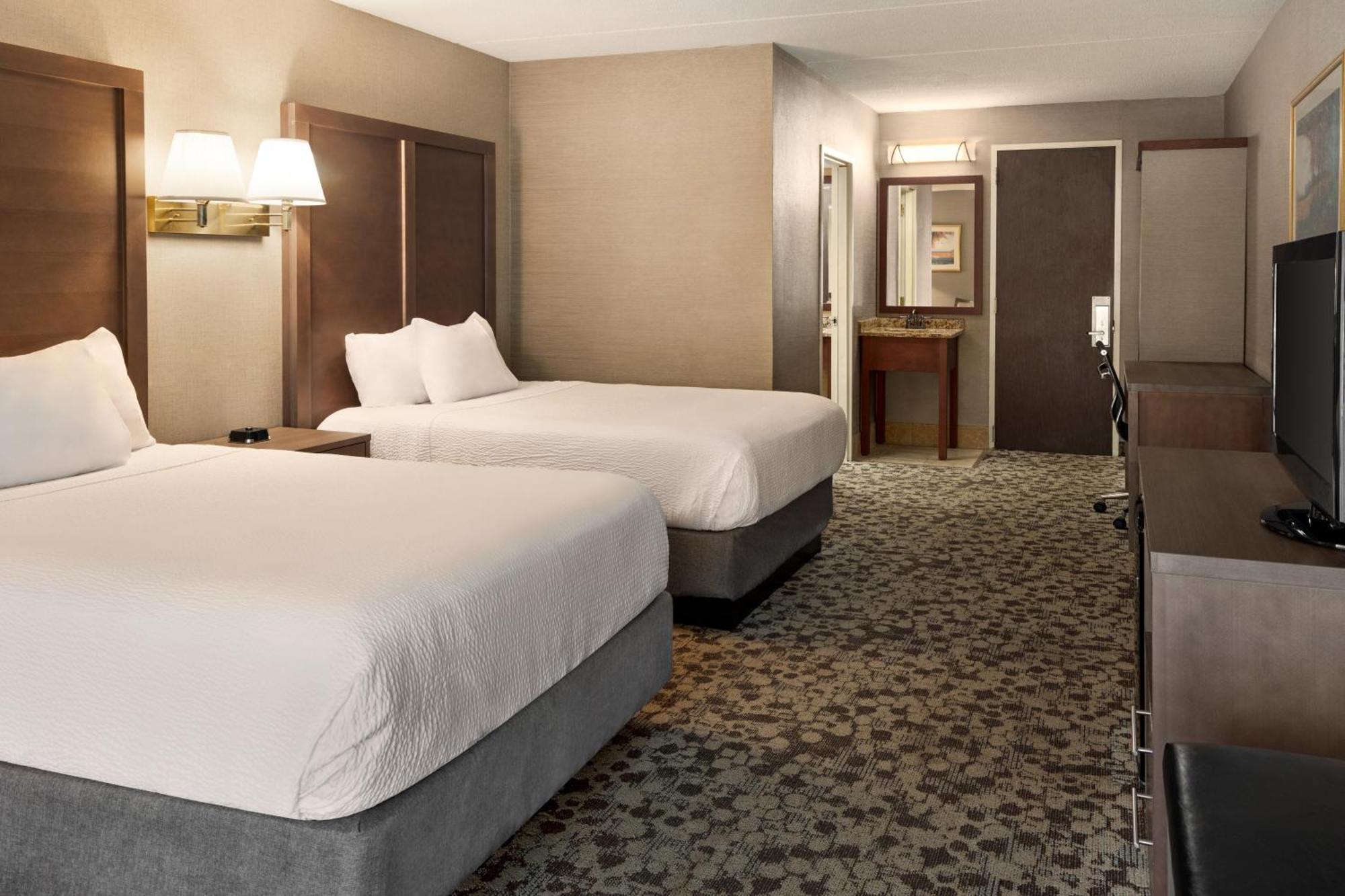 Ramada Plaza By Wyndham Portland