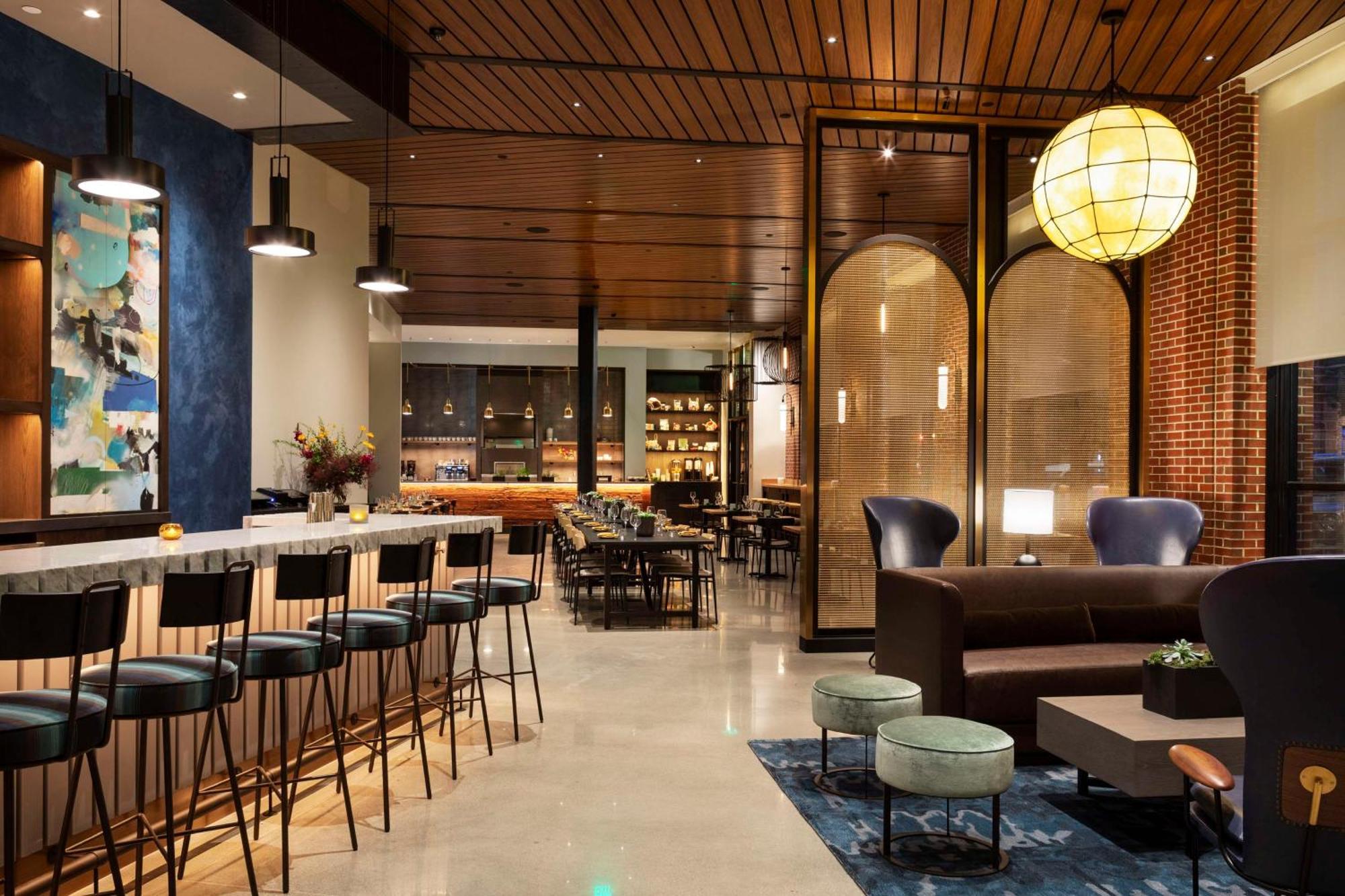 Hotel Canopy By Hilton Waterfront Portland