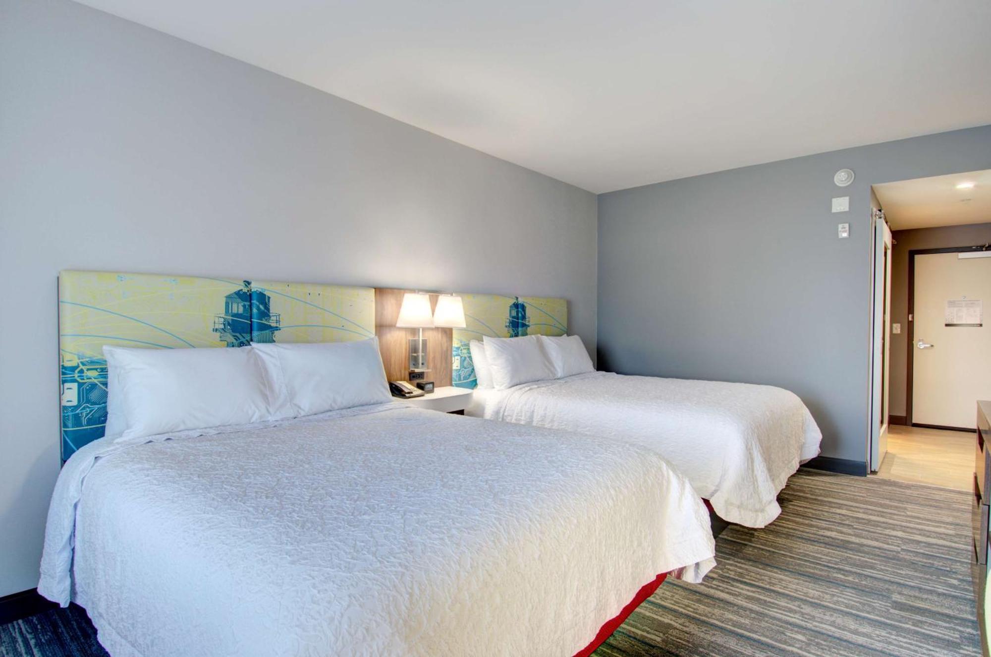 Hampton & West 3*