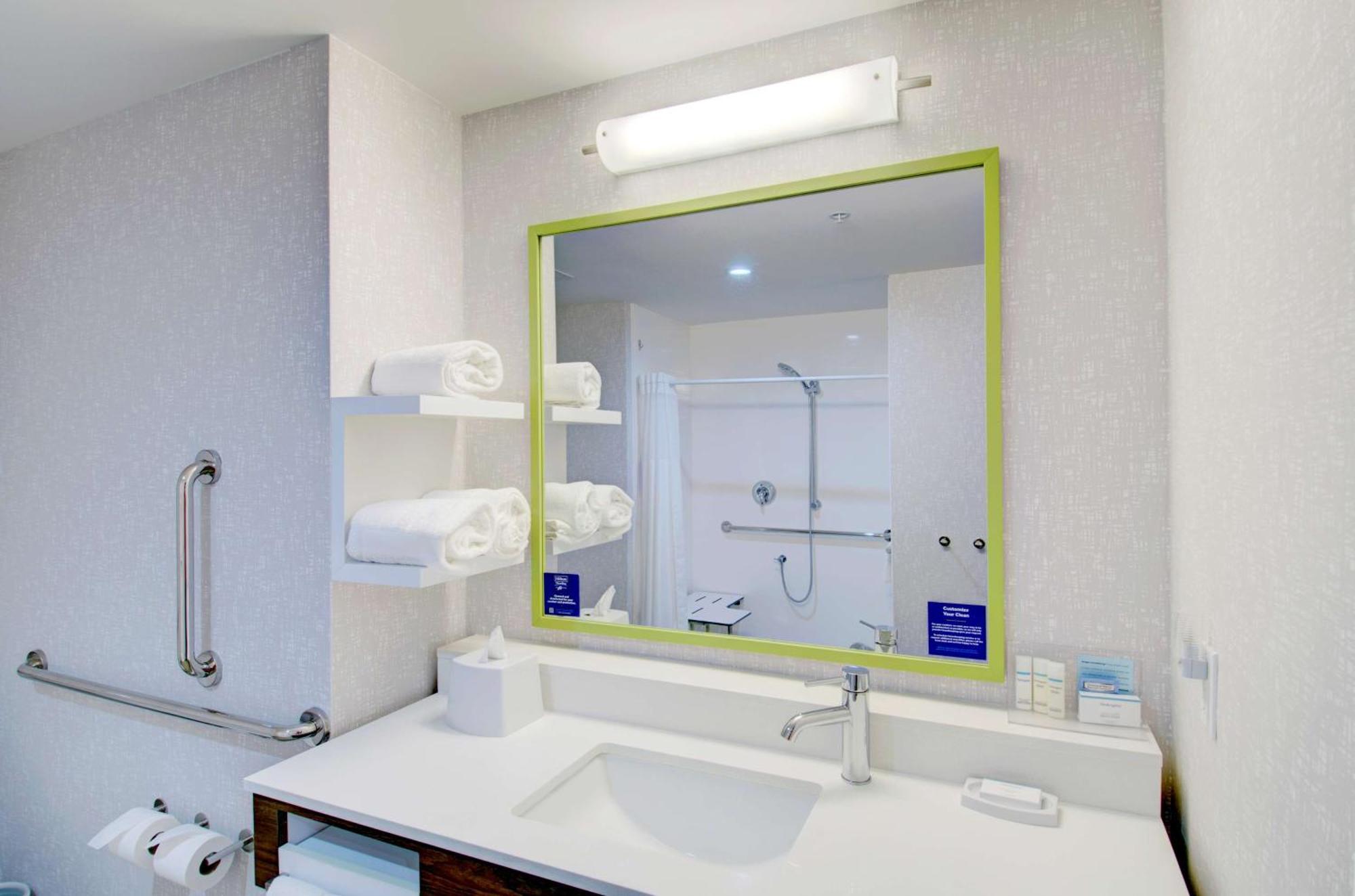 Hotel Hampton & West 3*