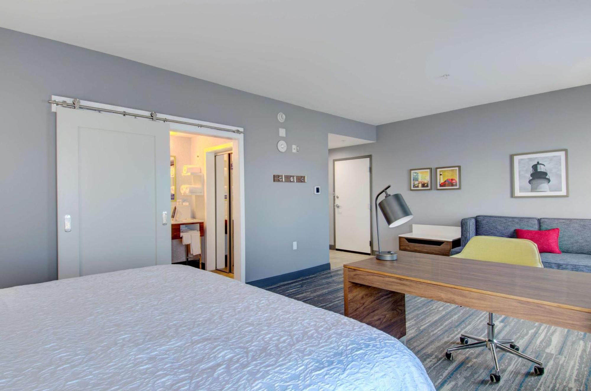 Hampton & West Hotel Portland
