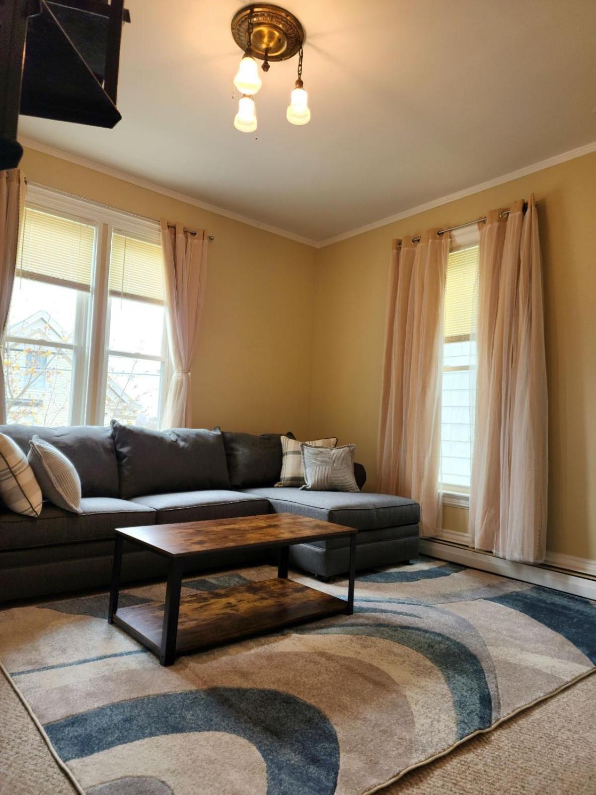Island View House Self Check-in Apartment Portland