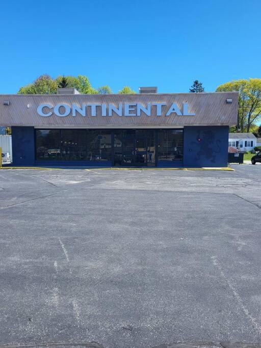 Apartment Oakdale Area Location *
