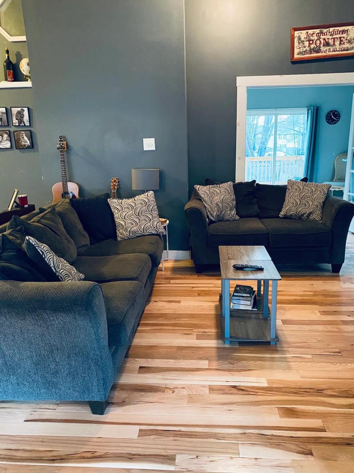 Beautiful, Spacious Home, Minutes To The Old Port! *