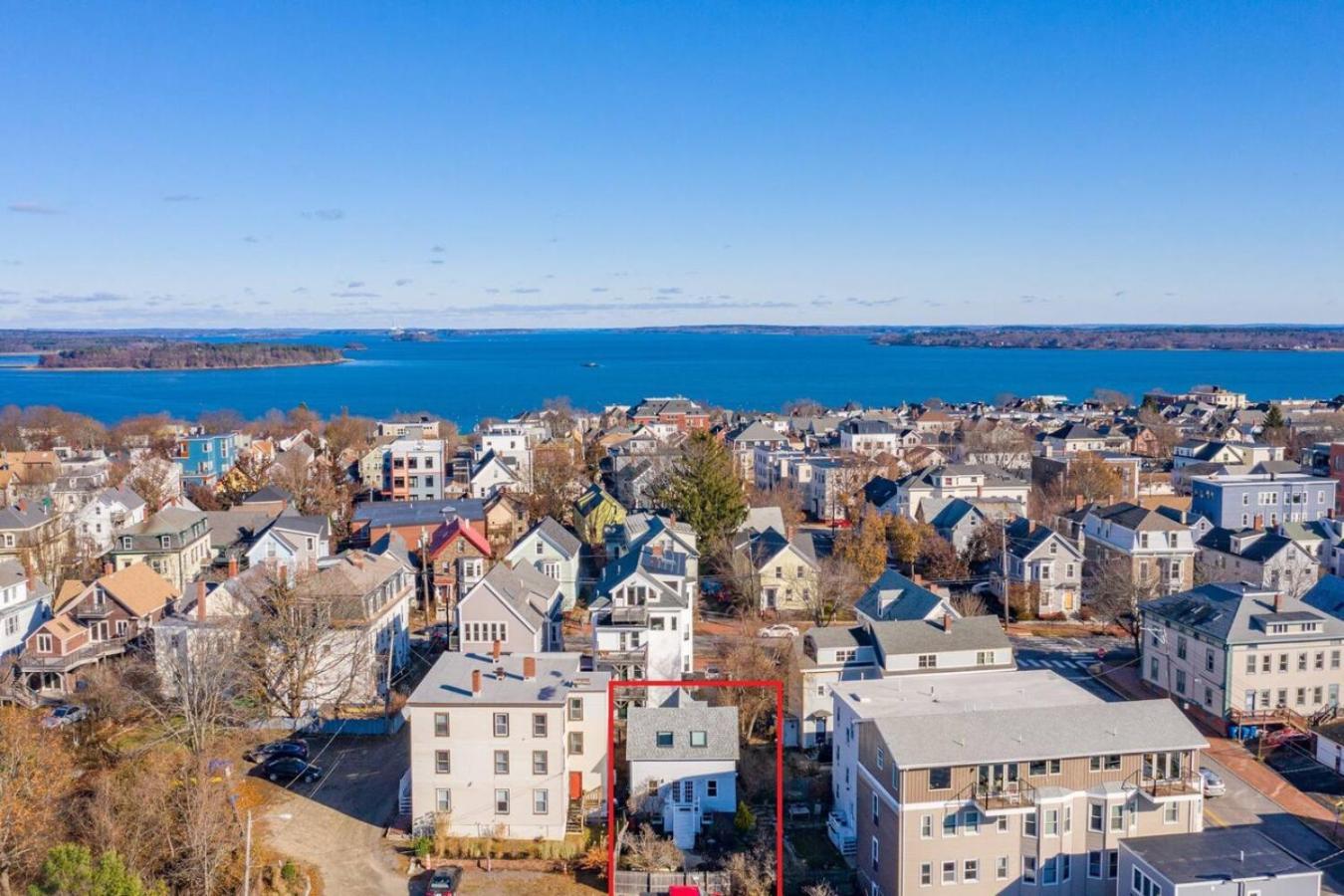 A Peaceful Oasis On Munjoy Hill - 4br2ba House & Parking Country house Portland