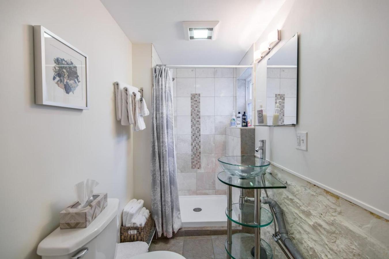 A Peaceful Oasis On Munjoy Hill - 4br2ba House & Parking Portland