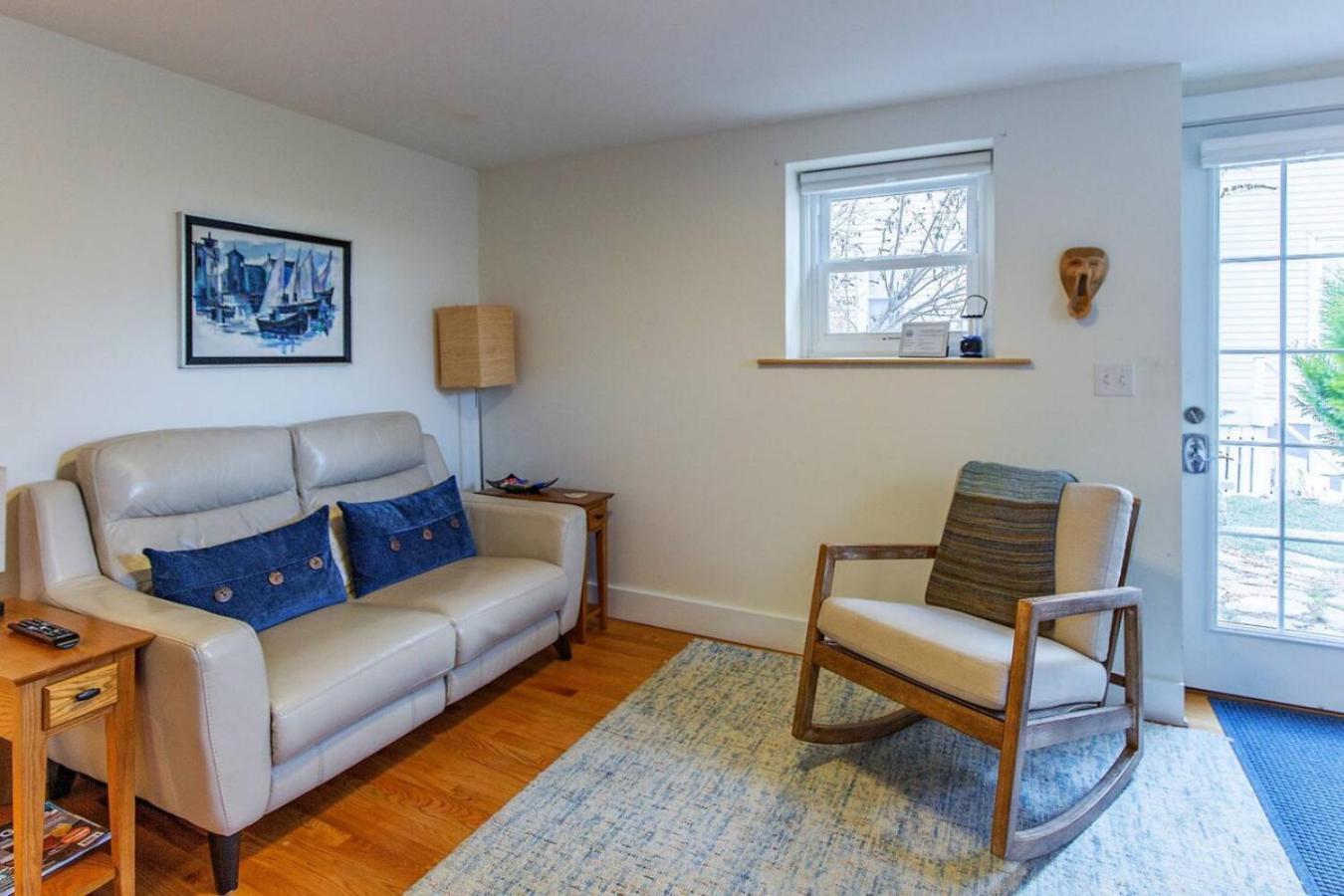 A Peaceful Oasis On Munjoy Hill - 4br2ba House & Parking Portland