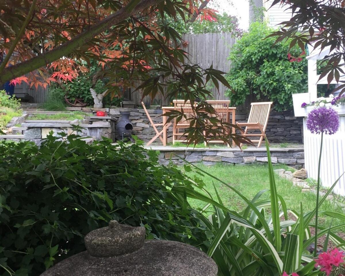 Peaceful Oasis On Munjoy Hill 1st Flr 3br Parking Portland