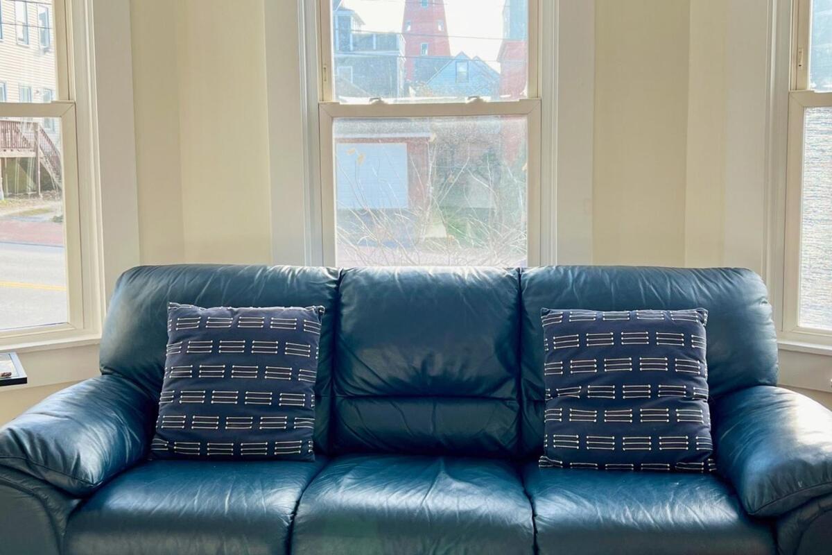 Peaceful Oasis On Munjoy Hill 1st Flr 3br Parking *