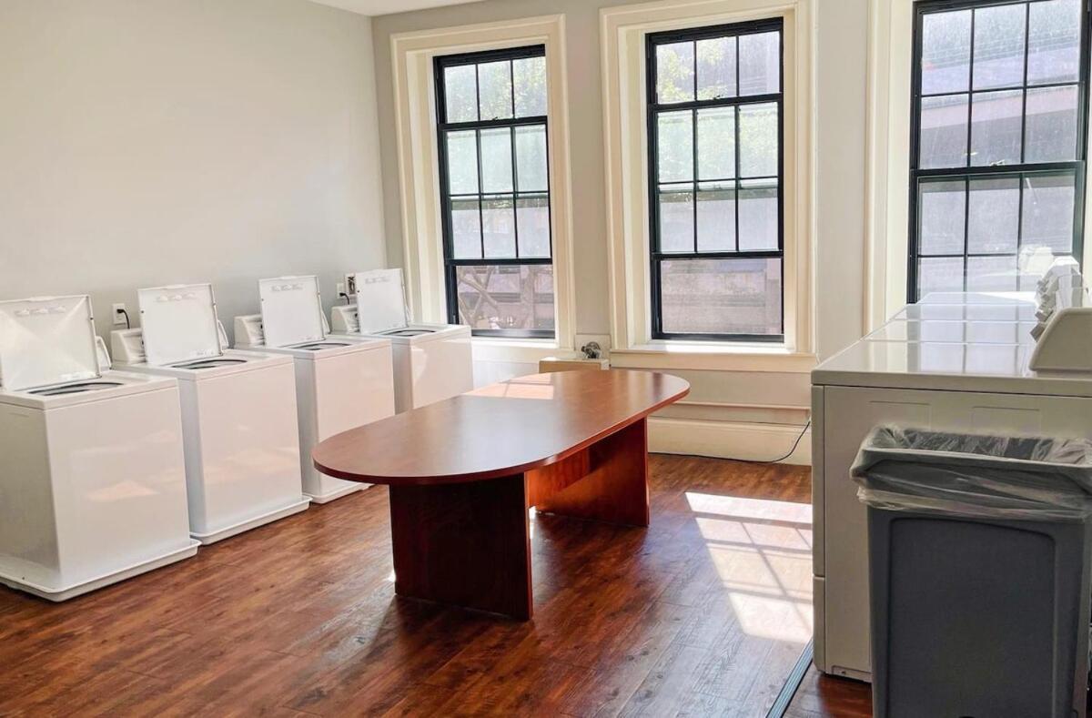 Luxury Penthouse In Downtown Apartment