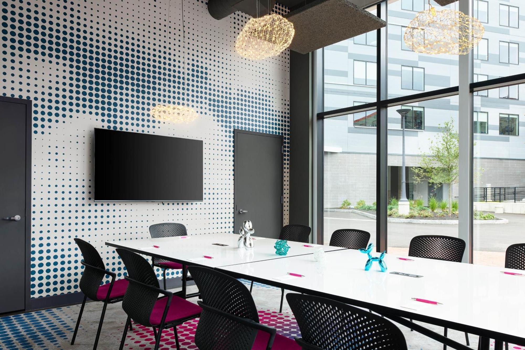 Aloft Downtown Waterfront Me Hotel 3*