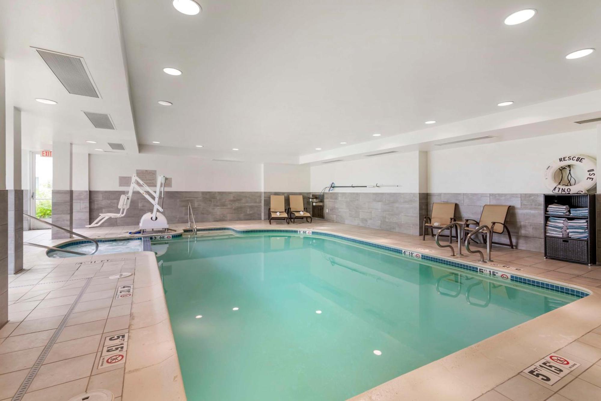 Hilton Garden Airport Hotel