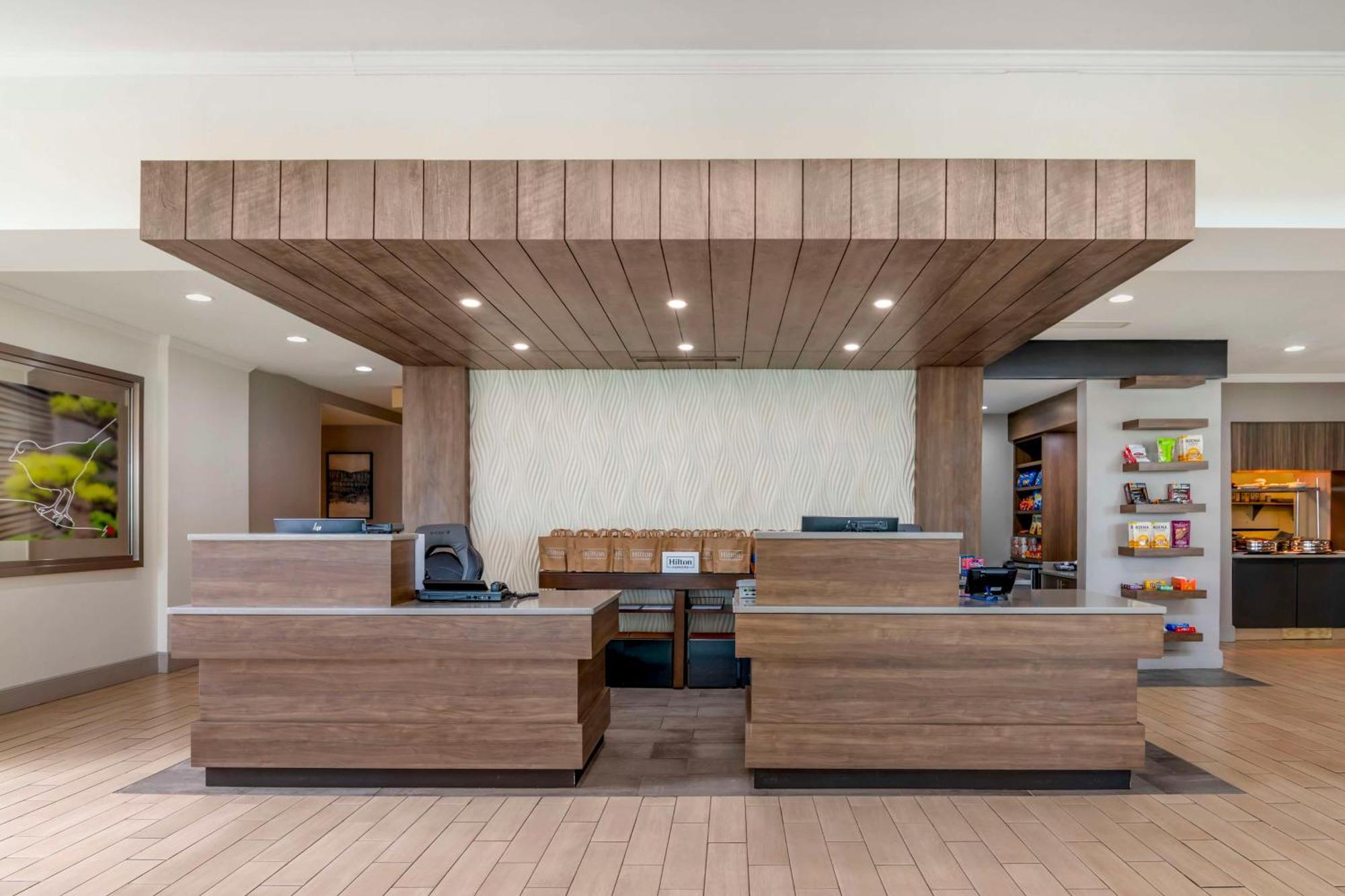 Hilton Garden Airport Hotel Portland