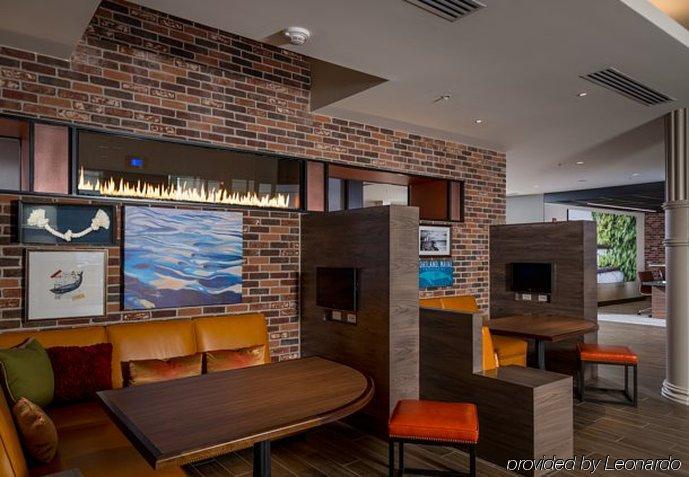 Courtyard By Marriott Downtown/waterfront Hotel Portland