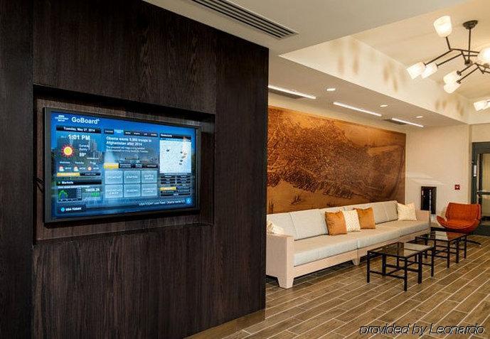 Courtyard By Marriott Downtown/waterfront