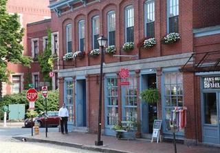 Hotel Courtyard By Marriott Downtown/waterfront 3*