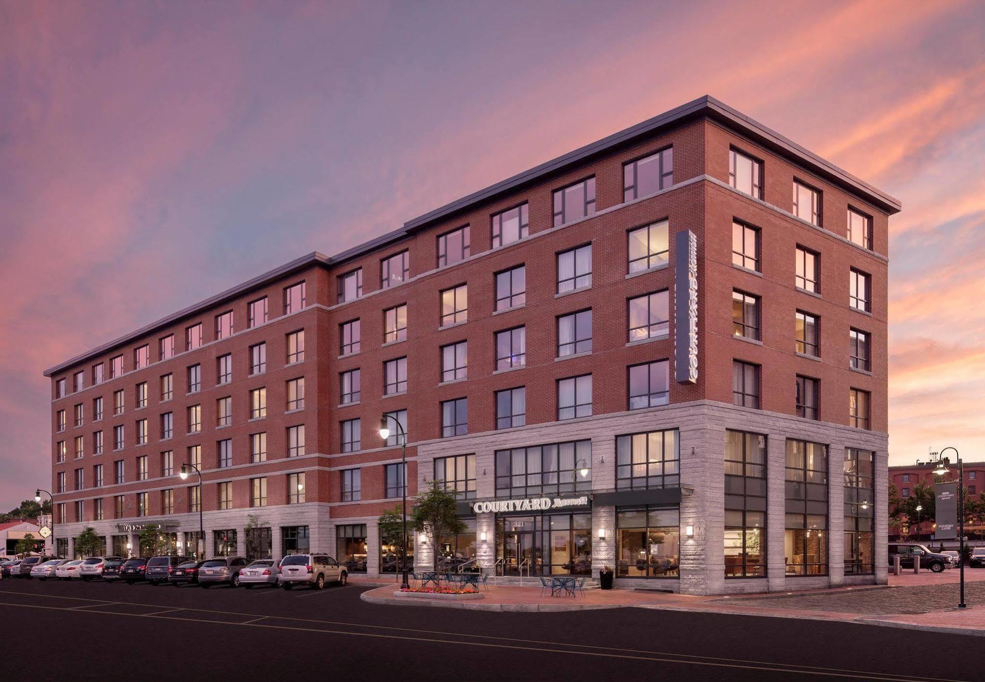 Hotel Courtyard By Marriott Downtown/waterfront