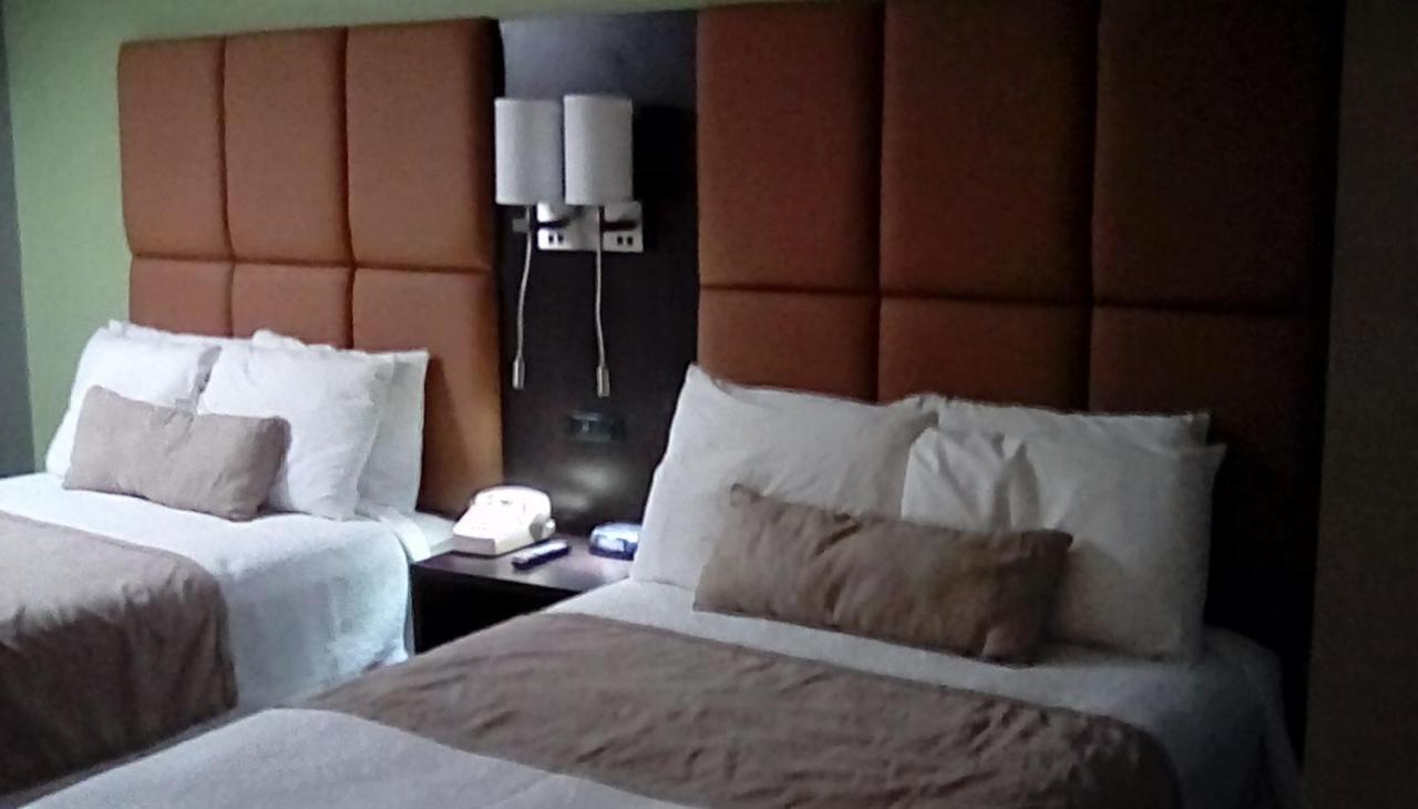 Hotel At
